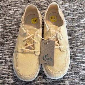 Chaco Chillos sneakers women size‎ 9.5 yellow lace up padded canvas upper